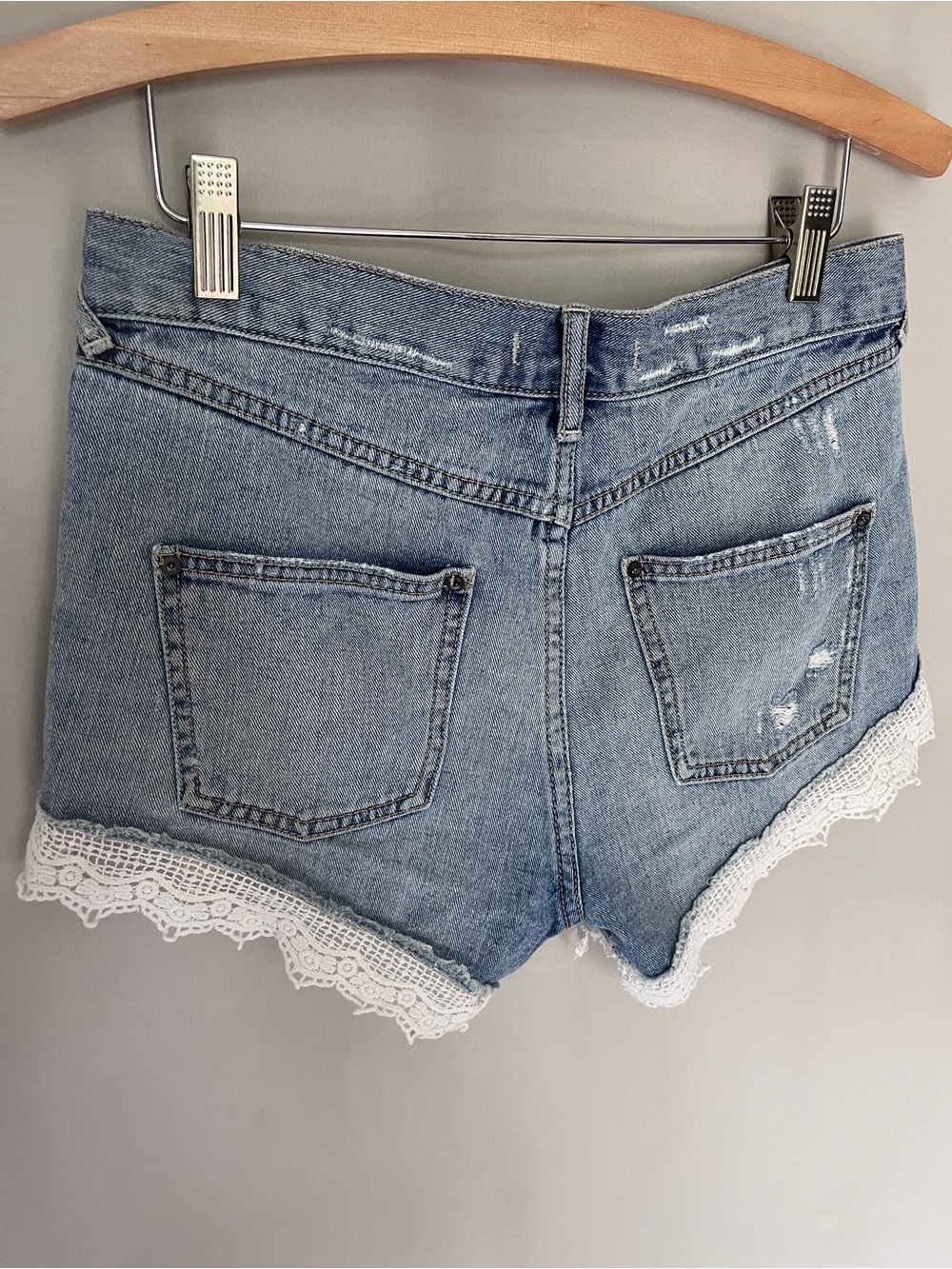 Free People Distressed Denim Shorts Crochet Lace Hem Daisy Dukes 26 - Picture 3 of 7